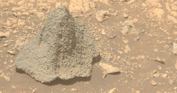 为什么我们在火星上看到面孔、勺子和其他奇怪物体