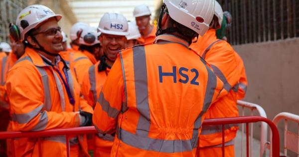 HS2因吹嘘耗资数千万用于多元化引发众怒