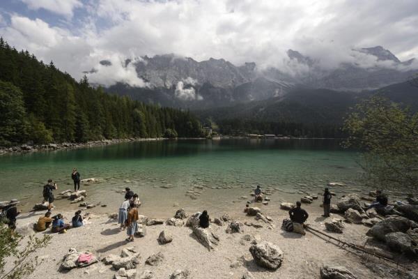 夏日引发对巴伐利亚加勒比过度旅游的担忧