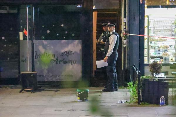 伦敦东部餐厅纵火案致三人生命垂危