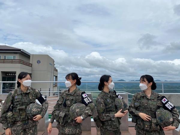 法案提议韩国军营向女性士兵开放