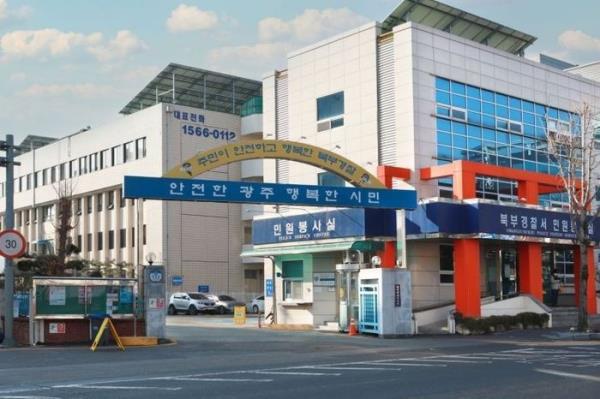 克里斯·詹娜解释今年早些花费23万美元整容的原因
