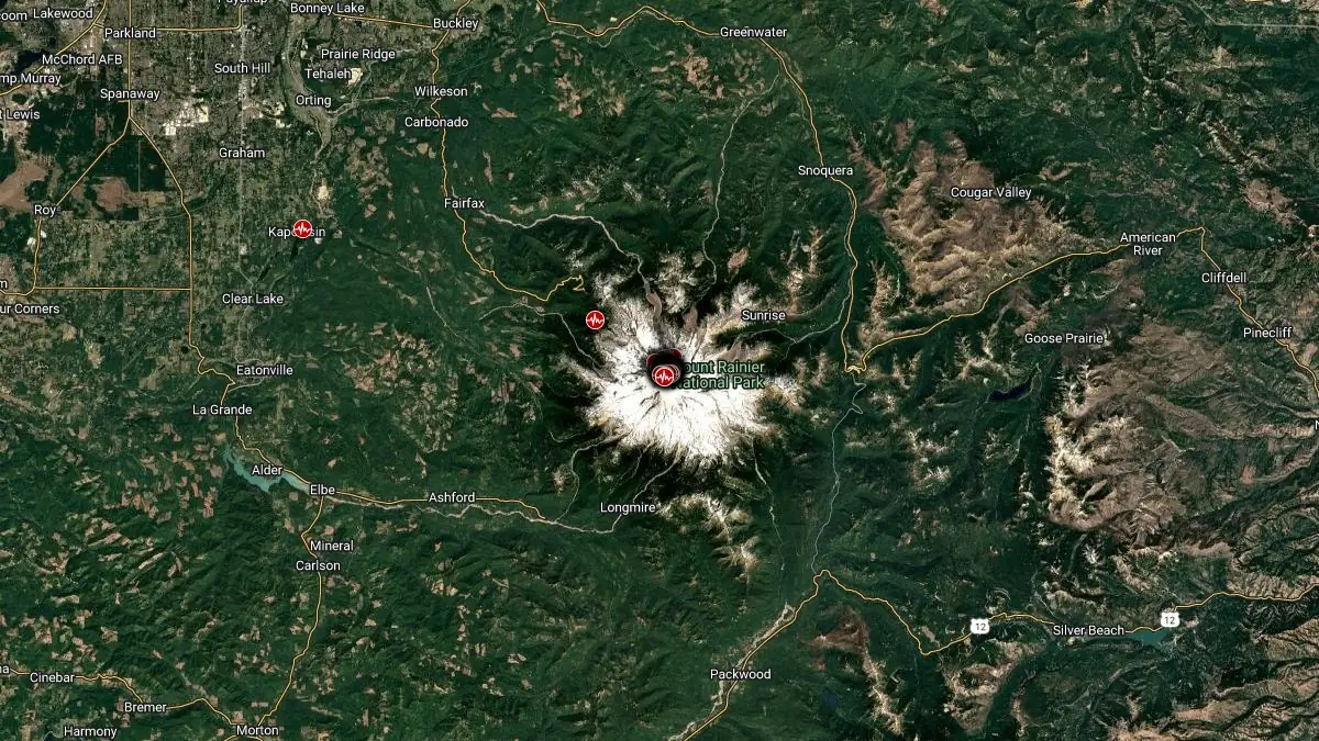 火山动态：华盛顿州雷尼尔山下方检测到地震群