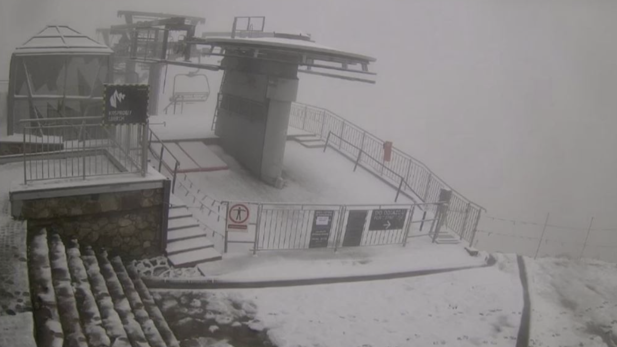 波兰高塔特拉山区录得15年来首次8月降雪